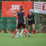 Eine Spielerin des TSC im Zweikampf